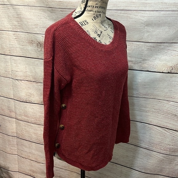 FatFace Emmy Sweater Jumper Tortoiseshell Buttons Rounded Hem Red Cherry Size 4 - Picture 5 of 12